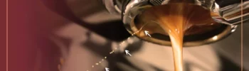 4 astuces pour éviter le channeling avec un porte-filtre bottomless. image à la une de l'article.