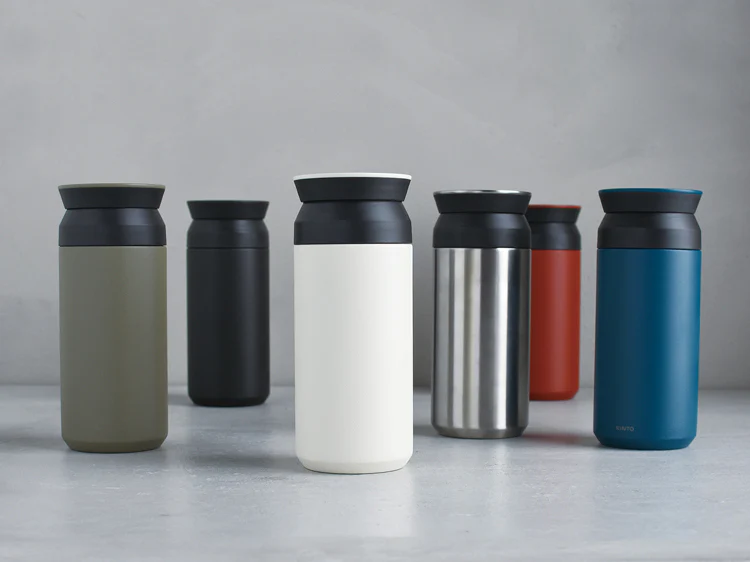 Amplia gama de botellas isotérmicas de viaje y cantimploras Kinto